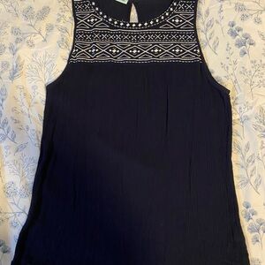 ⭐️Maurices Embroidered Navy Sleeveless Top